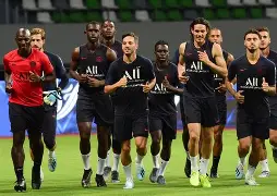 关于巴黎圣日耳曼发布备战花絮，赛前防线松动，NBA常规赛任务艰巨，赛程密集仍需轮换的信息