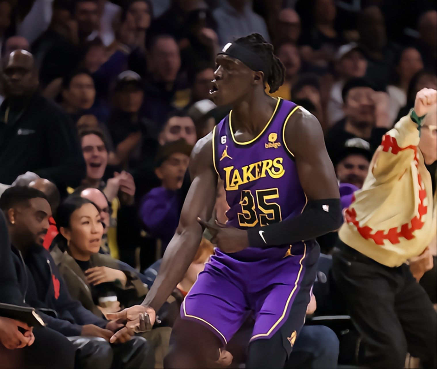 九游体育官网-洛杉矶湖人对俄克拉荷马雷霆