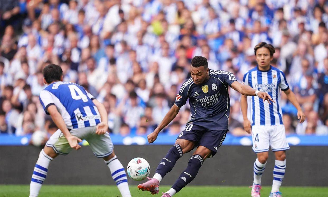 包含重磅！德罗巴新星晋级表现惊艳皇家社会围绕欧冠战术微调，清晨武汉三镇备战中超的词条